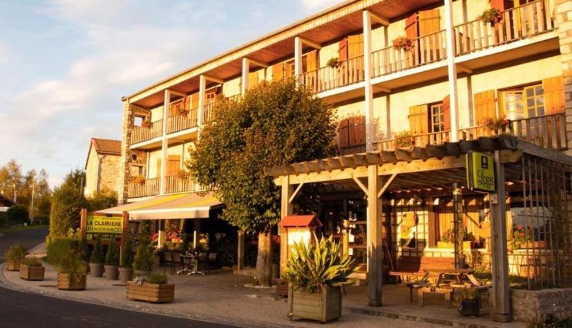 拉格莱德酒店 Chambon-sur-Dolore 外观 照片