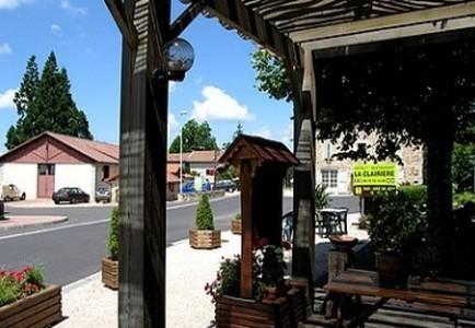 拉格莱德酒店 Chambon-sur-Dolore 外观 照片